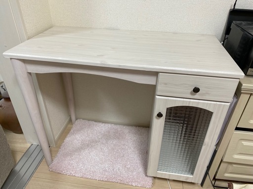 デスク・白（取引き中）