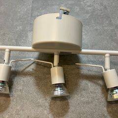 シーリングスポットライト LEDライト付き IKEAの画像