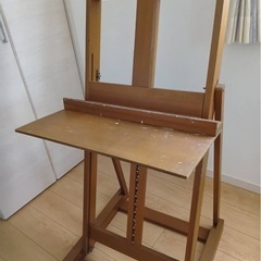 イーゼルの画像