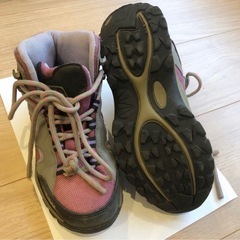 美品　トレッキングシューズの画像
