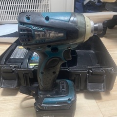インパクトドライバー
