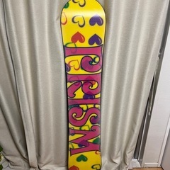 【受け渡し確定】【スノーボード】140cm女性向けボード、おまけ付き