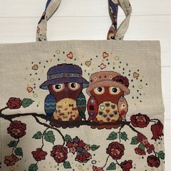 【2個まとめて】【新品　未使用】刺繍入り　手提げ　トートバッグ　　手提げバック　トートバッグ　ショルダーバッグ　エコバッグ　ドイツの画像
