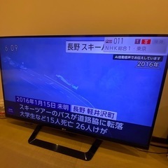 LG 47インチ液晶テレビの画像