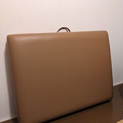 折りたたみマッサージベッド