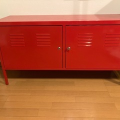 IKEAの鍵付きキャビネット