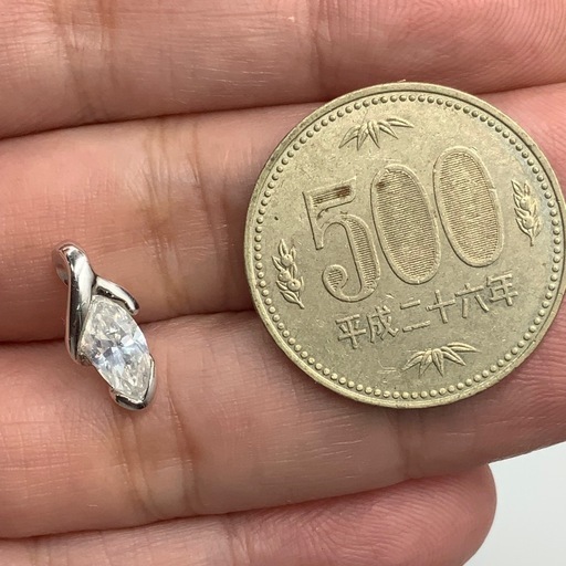 1ct UP マーキスカット　ダイヤ　pt900 ペンダント　2.4g