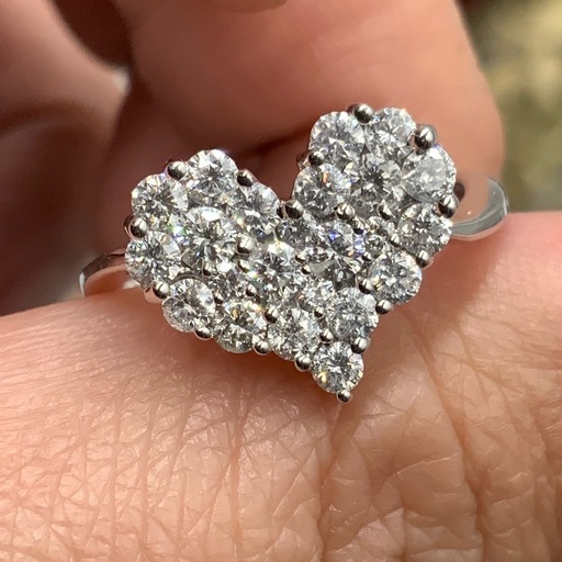 ハートモチーフ　ダイヤリング　K18WG リング　3.7g 1ct