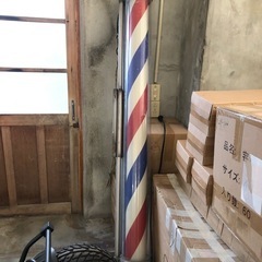 美容室のネオン