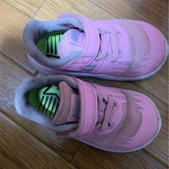 2足セット　nike ナイキ　子供用　靴　シューズ　スニーカーの画像