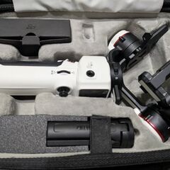 Zhiyun Crane M3 手持ち3軸スタビライザー　白