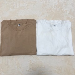 ユニクロ長袖Tシャツの画像
