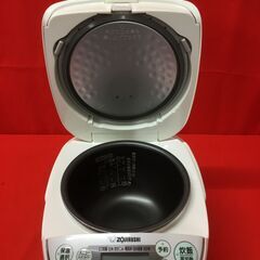 象印　炊飯ジャー　3合炊き　2013年製　NS-LY05の画像