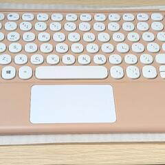 新品未使用　ワイヤレスキーボード　タッチパッド付き　の画像