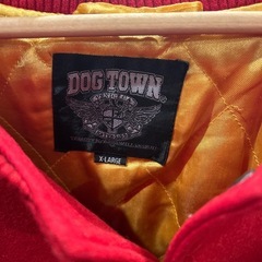【DOG TOWN】スタジャンの画像