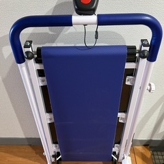 はぴねすくらぶ コンパクト自走式ウォーカー お散歩ロード ウォー...