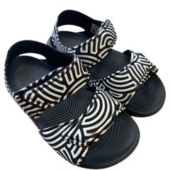 adidas × HIROCOLEDGE コラボ 限定キッズサン...