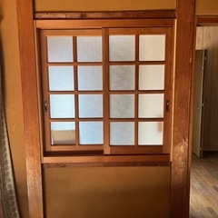小窓 木枠 内窓の画像