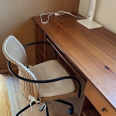 IKEA イケア 机・椅子・ライトセット