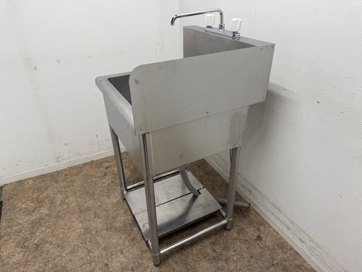 ステンレス　業務用　1層シンク流し台　蛇口付き　厨房　飲食店　W６００ｘD６００ｘH８３０ｍｍ