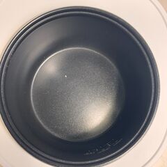 A6676【高年式‼】マクスゼン 炊飯器 2021年製 RC-MX201の画像