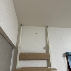 棚付き突っ張りラックの画像