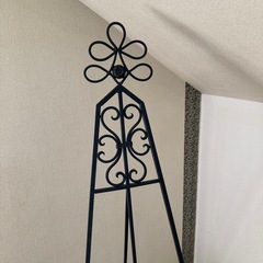 オシャレなイーゼルの画像