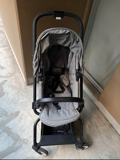 Cybex ベビーカーグレーレインカバー付き