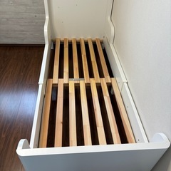 IKEA キッズベット(ホワイト) マットレス付き
の画像