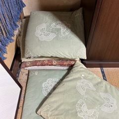 座布団無料