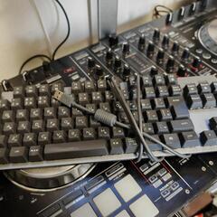 ロジクールの光らない 青軸 キーボード