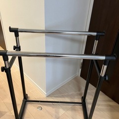ハンガーラックの画像