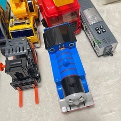 車　まとめ売り　西松屋など　おもちゃ　男の子　玩具　電車　消防車　ショベルカー　トーマスの画像