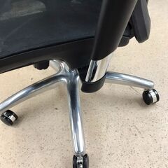 【A406】メッシュチェア SIHOO ブラックの画像