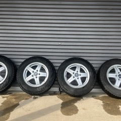 ヨコハマ　スタッドレスタイヤ・ ホイール付き（175/80r15）　