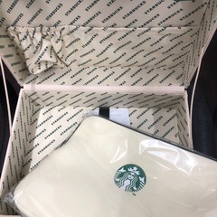 スタバ　トランクの画像