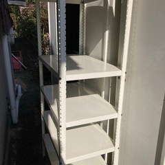スチール製棚の画像