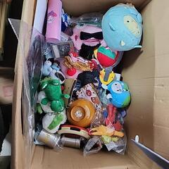 おもちゃまとめて差し上げます。