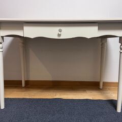 ホワイト　テーブル・机　幅110㎝の画像