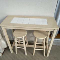 《決まりました》カウンターテーブルと椅子
