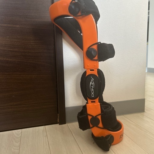 DONJOY 膝装具　サポーター
