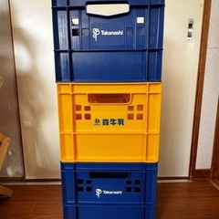 値下げ　タカナシ、森牛乳レトロコンテナ