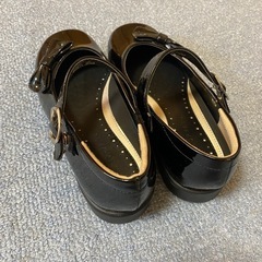 女児フォーマル靴21.5センチの画像