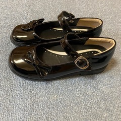 女児フォーマル靴21.5センチの画像