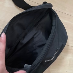 Reebokウエストポーチの画像