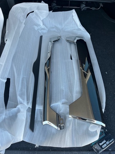 ハイエース　ダークプライム2 グリル