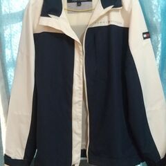 【お話し中】TOMMY HILFIGER ジャンパー