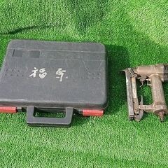 エアタッカ 動作未確認　まとめて2台　部品取りでも！の画像