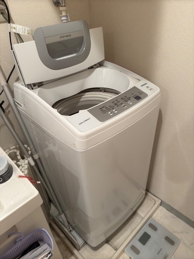 2018年製　HITACHI 洗濯機　1500円