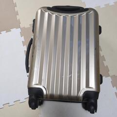 キャリーケースの画像